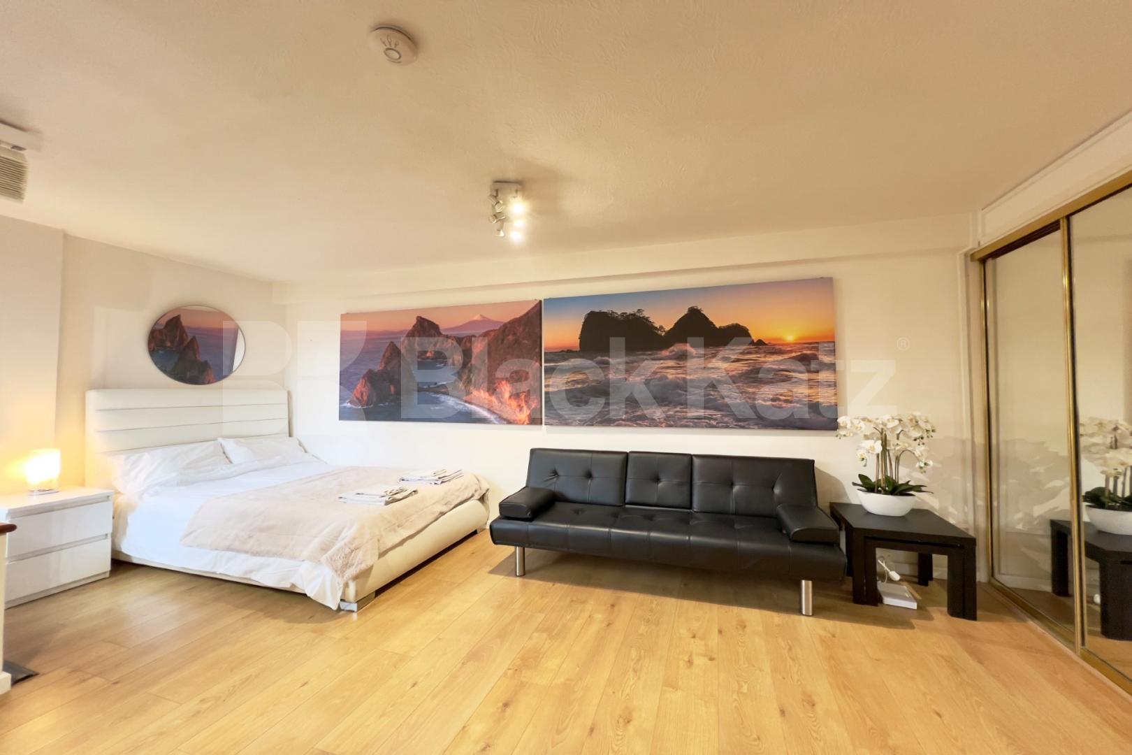 Spacious, bright & airy double studio in the heart of Westminster  Rowan Court. Greycoat Street, Westminister 